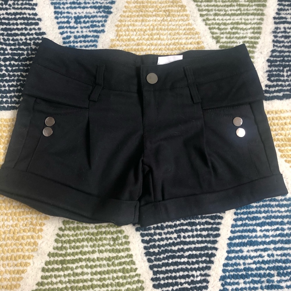 Black shorts, size CN Medium/ US Small